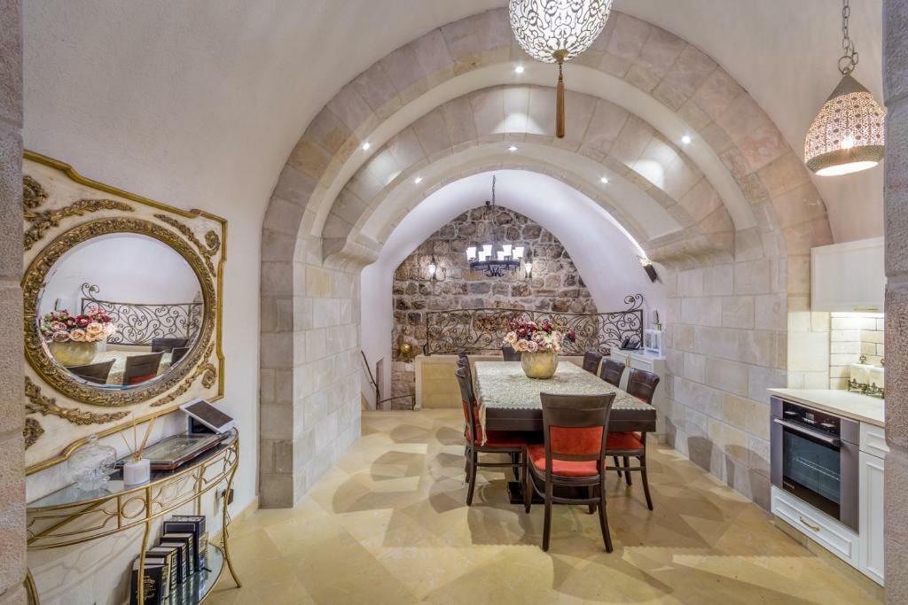 Western Wall Luxury House Иерусалим Экстерьер фото