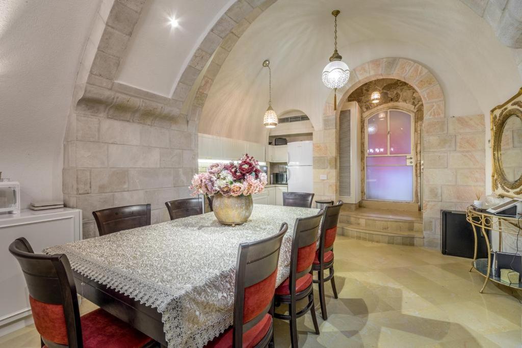 Western Wall Luxury House Иерусалим Экстерьер фото