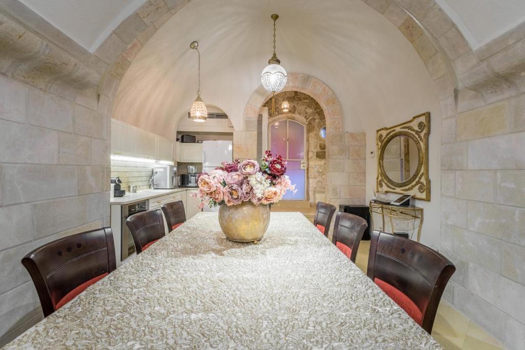 Western Wall Luxury House Иерусалим Экстерьер фото